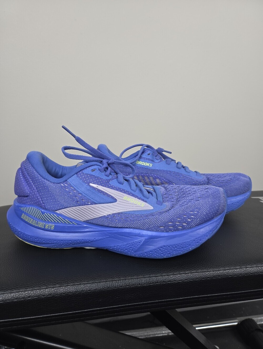 Brooks Adrenaline GTS 24 Athletic Sneakers Women's 8.5 Blue Stability Trainers